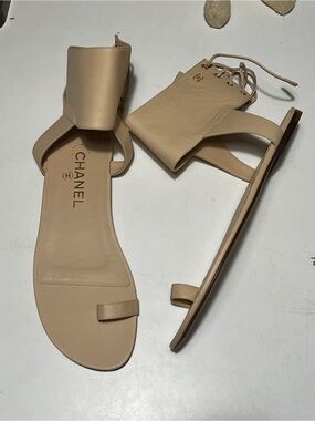 CHANEL Nude Leather Lace-Back Flat Sandals